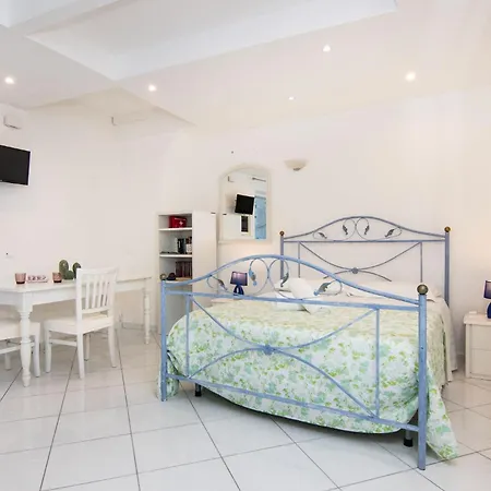 Monolocale Nel Cuore Di Forio